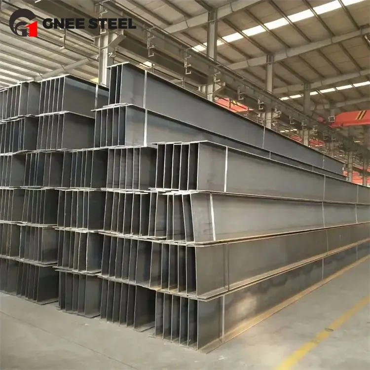 SM490 široka prirobnica H žarek